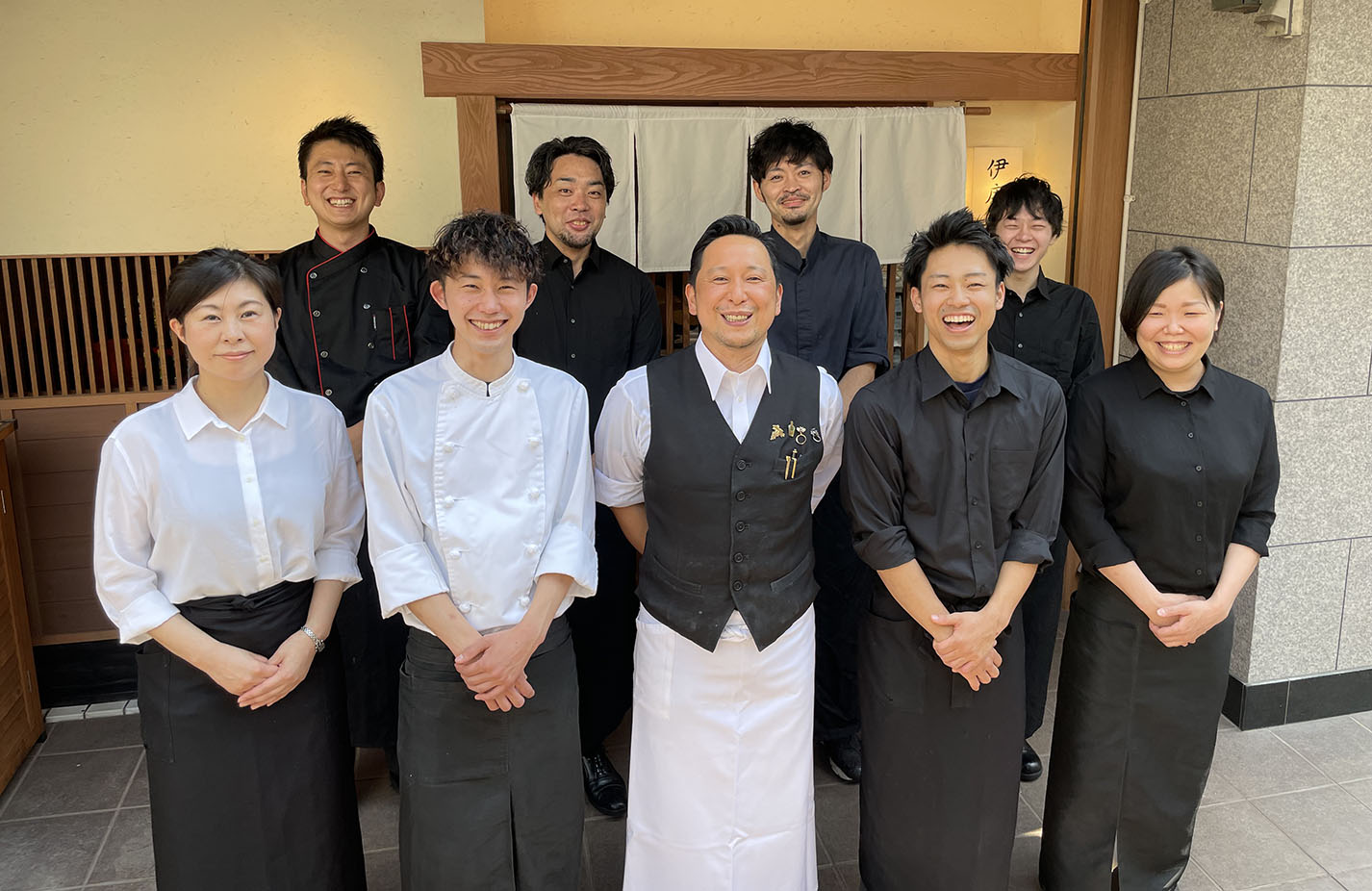 スタッフ集合写真